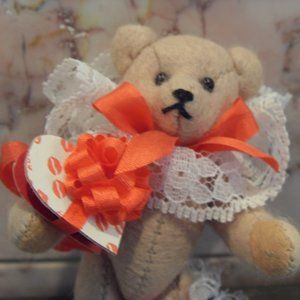 Miniature Valentine Bear - Mama's Babies